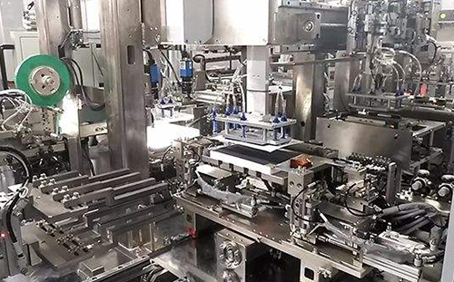 光纖傳感器丨東莞某鋰電生產(chǎn)商-鋰電池卷繞工藝上的應(yīng)用